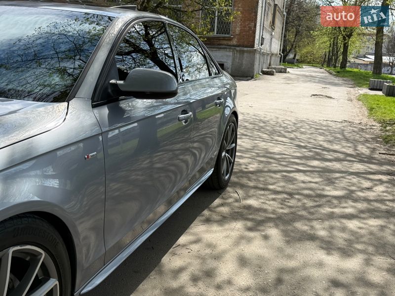 Седан Audi A4 2014 в Хмельницком