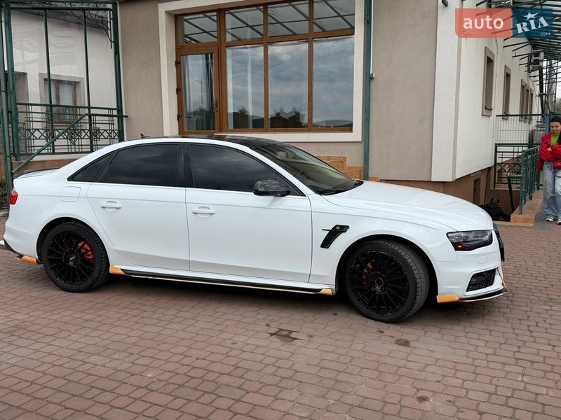 Седан Audi A4 2015 в Львове