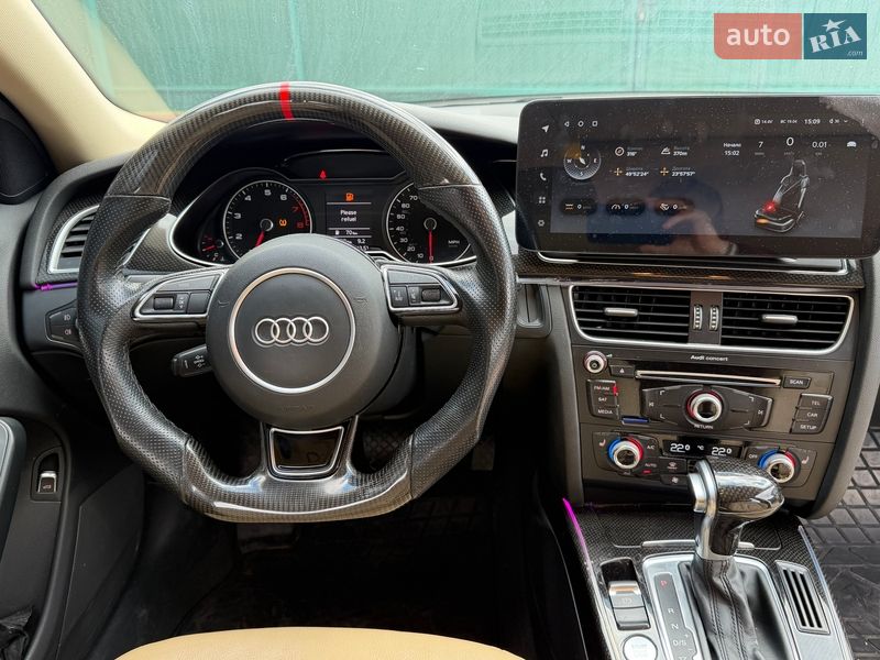 Седан Audi A4 2015 в Львове