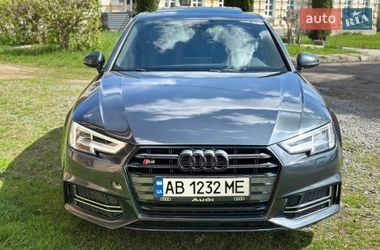 Седан Audi A4 2017 в Виннице