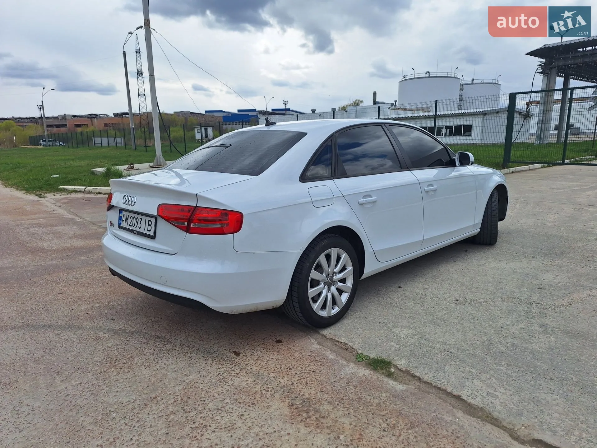 2013 Audi A4 - мініатюра 3
