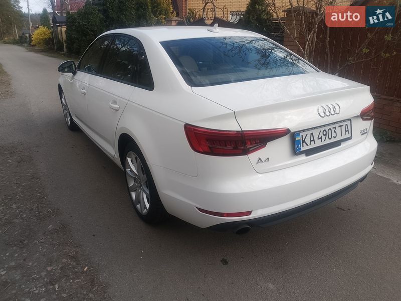 Седан Audi A4 2016 в Киеве