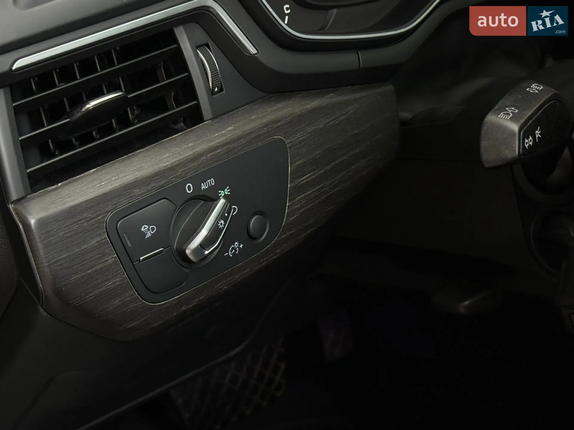 2019 Audi A4 - мініатюра 37