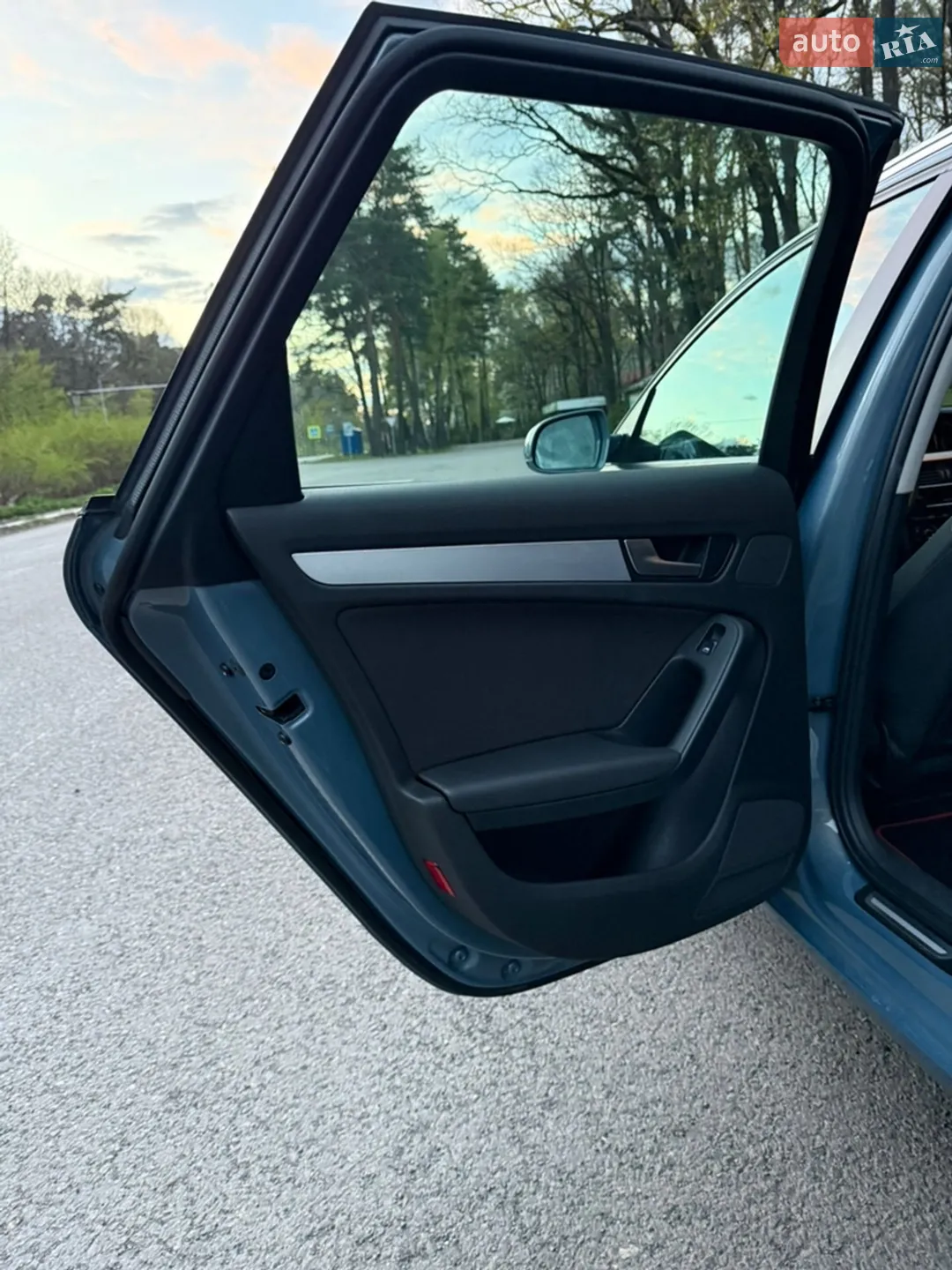 2010 Audi A4 - мініатюра 12