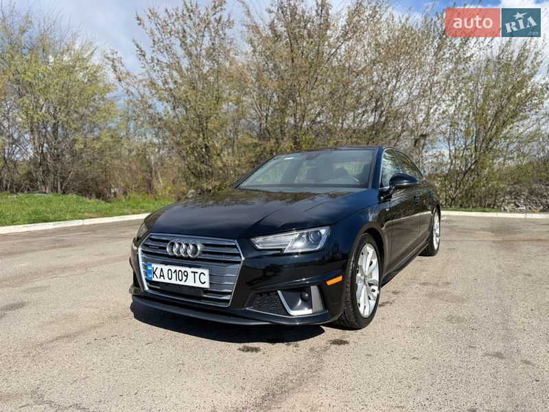 Седан Audi A4 2019 в Киеве
