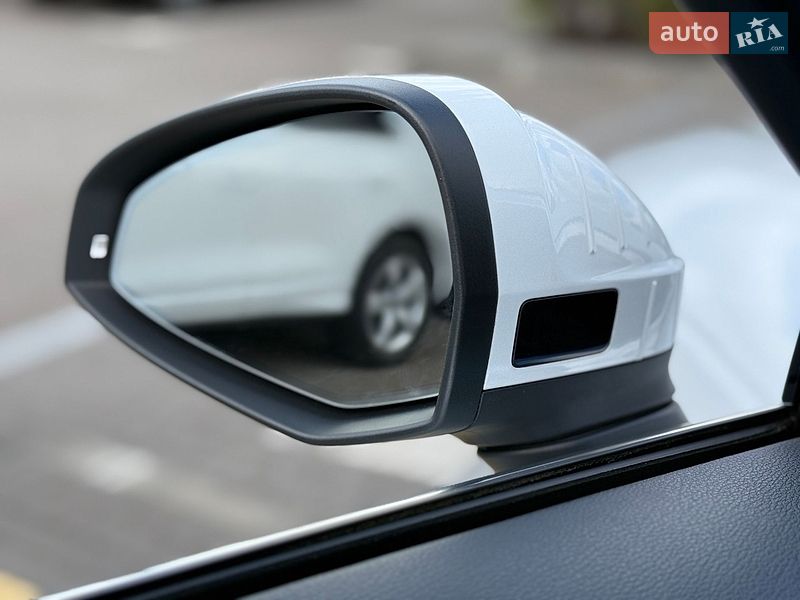 Седан Audi A4 2017 в Києві