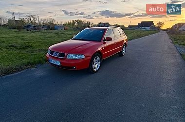 Универсал Audi A4 2001 в Гайсине