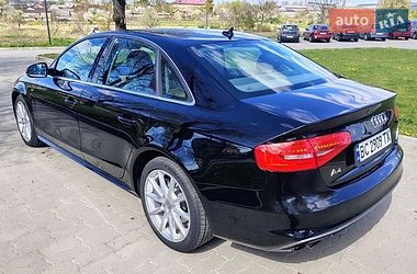 Седан Audi A4 2015 в Сокале