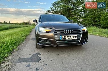 Седан Audi A4 2016 в Кривом Роге