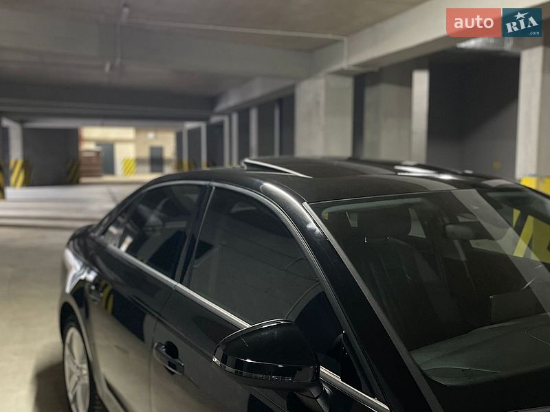 Седан Audi A4 2016 в Черновцах