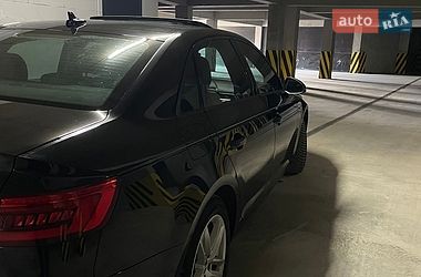 Седан Audi A4 2016 в Черновцах