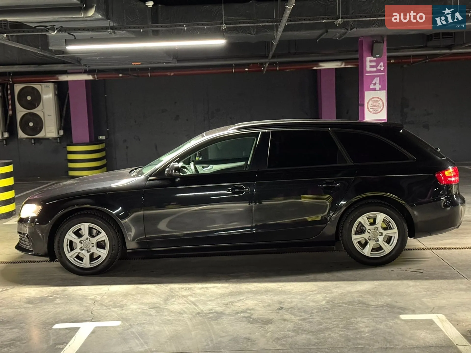 2010 Audi A4 - мініатюра 12