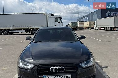 Седан Audi A4 2014 в Львові
