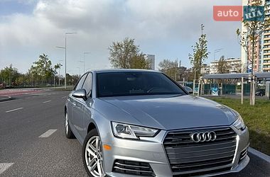 Седан Audi A4 2016 в Киеве