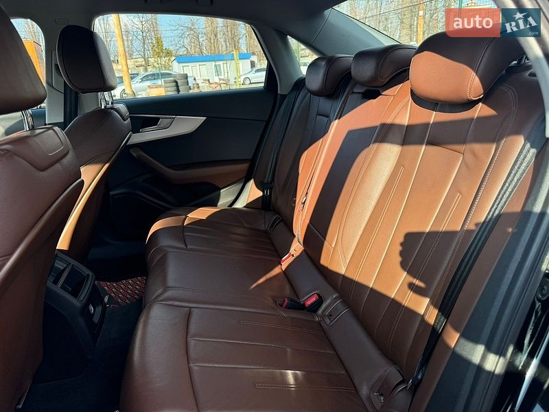 Седан Audi A4 2016 в Києві