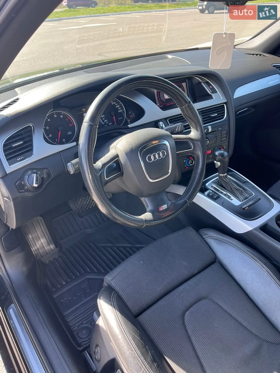 2011 Audi A4 - мініатюра 26