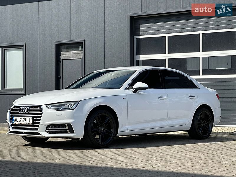 Седан Audi A4 2016 в Мукачево