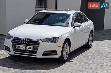Седан Audi A4 2016 в Корце