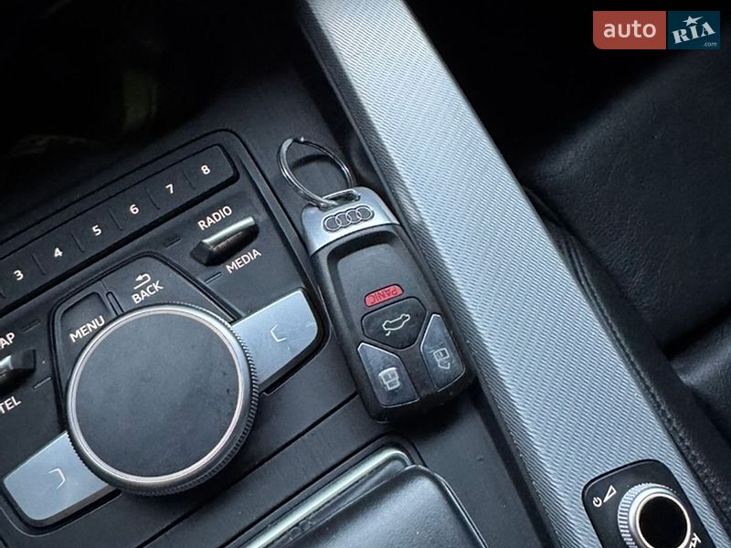 Седан Audi A4 2016 в Яворове