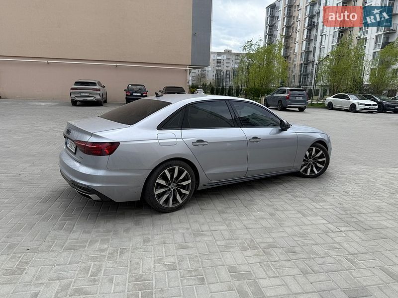 Седан Audi A4 2021 в Запоріжжі