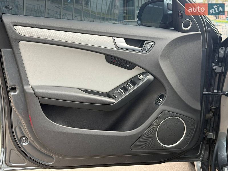 Седан Audi A4 2015 в Києві