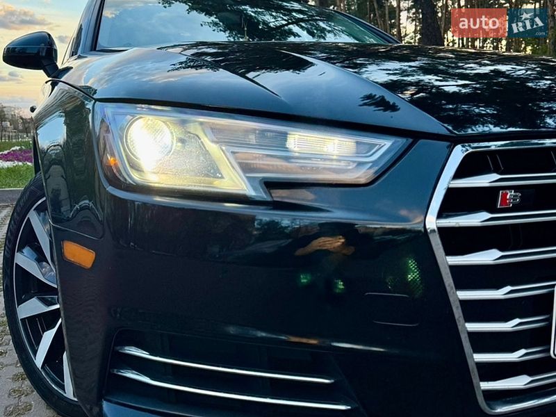 Седан Audi A4 2016 в Киеве