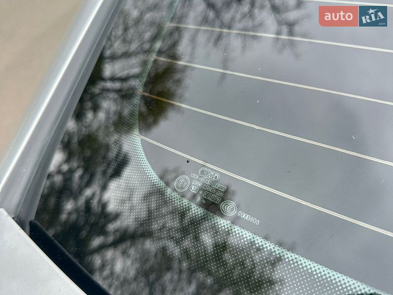 Седан Audi A4 2011 в Киеве