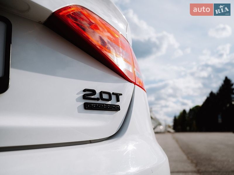 Седан Audi A4 2009 в Днепре
