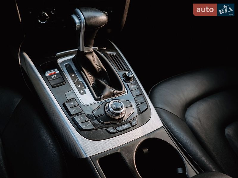 Седан Audi A4 2009 в Днепре