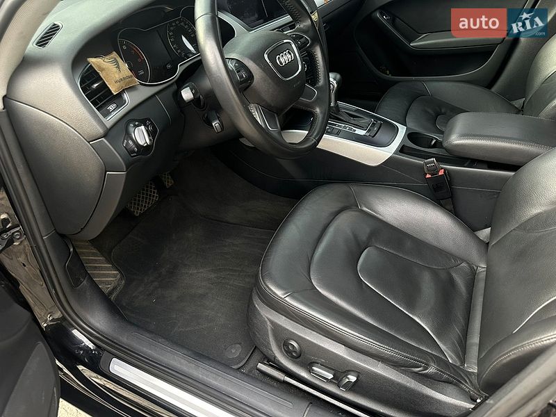 Седан Audi A4 2012 в Києві