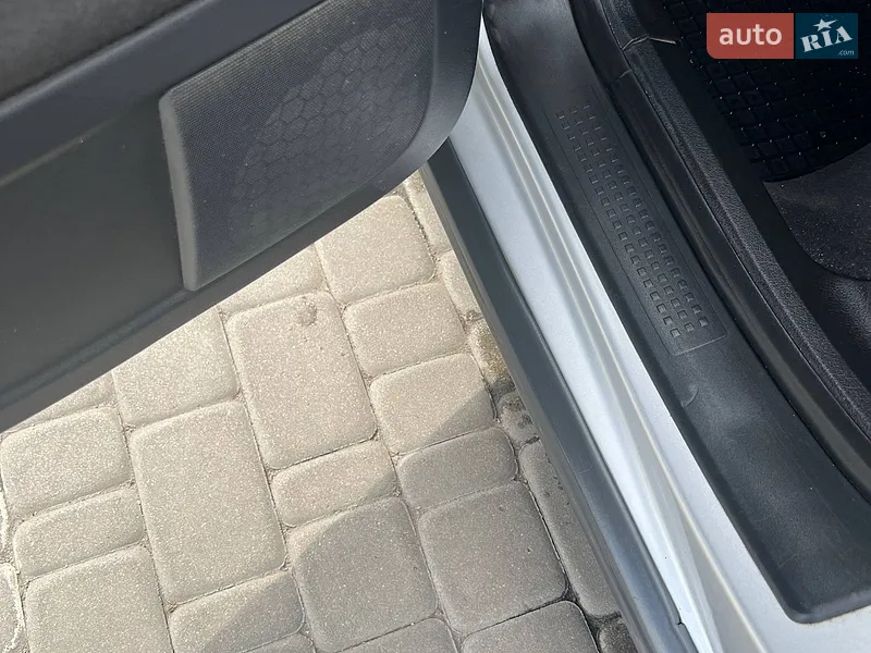 Audi A4 2001 VIN WAUZZZ8E92A139412 фото оголошення 12 з 51