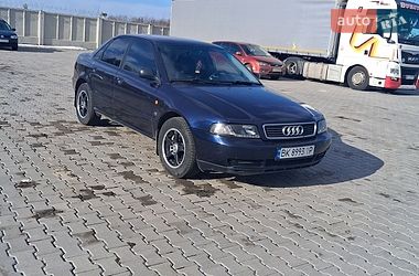 Седан Audi A4 1996 в Здолбуніві