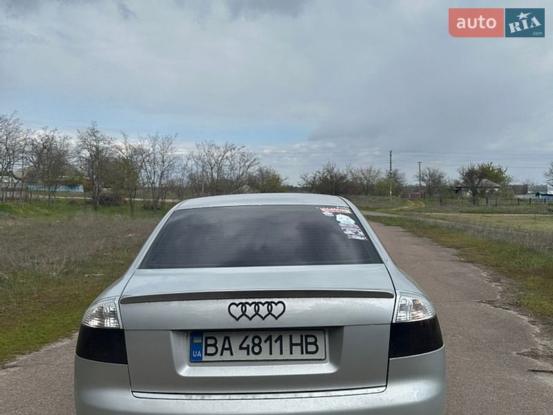 Седан Audi A4 2001 в Черкасах