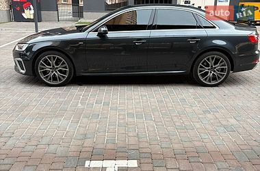 Седан Audi A4 2019 в Днепре