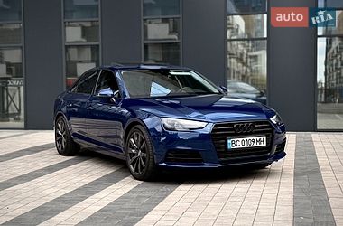 Седан Audi A4 2016 в Львові