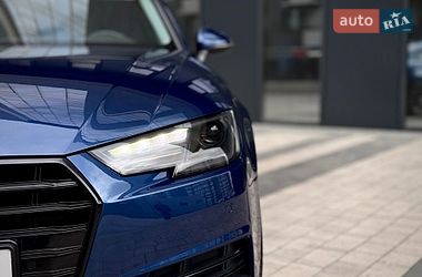 Седан Audi A4 2016 в Львове