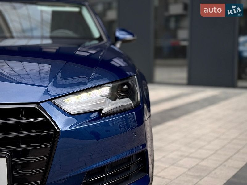 Седан Audi A4 2016 в Львове