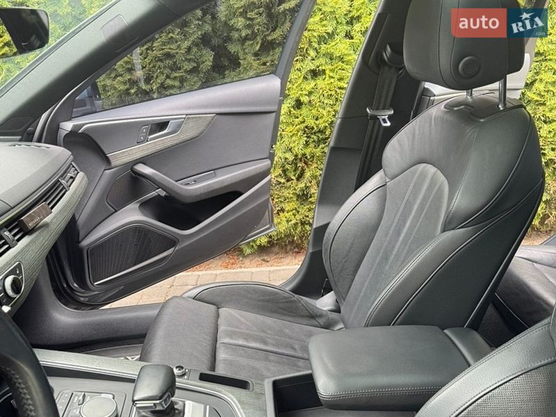 Седан Audi A4 2018 в Львове
