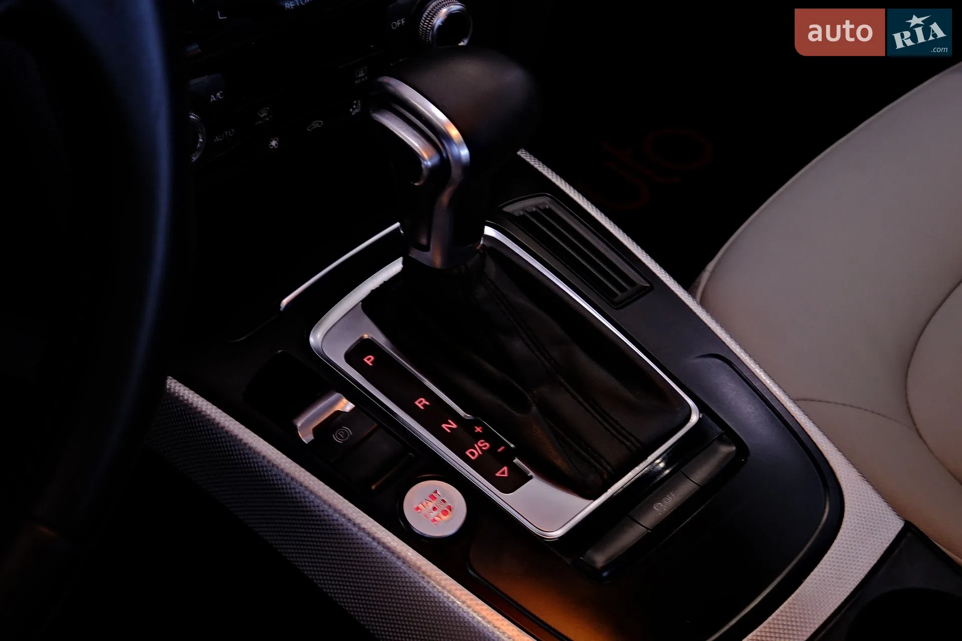 2015 Audi A4 - мініатюра 15
