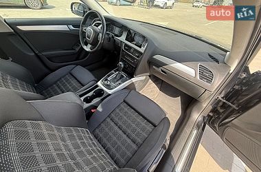 Седан Audi A4 2010 в Виннице