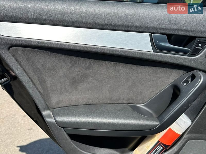 Седан Audi A4 2011 в Яготине