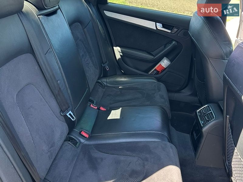 Седан Audi A4 2011 в Яготине