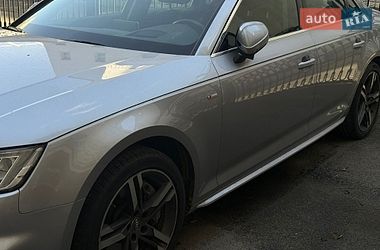 Седан Audi A4 2017 в Киеве