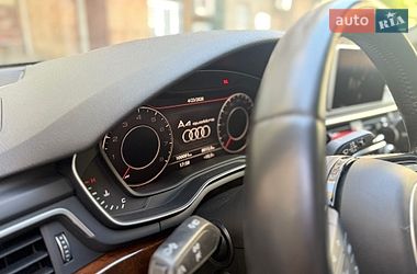 Седан Audi A4 2017 в Киеве