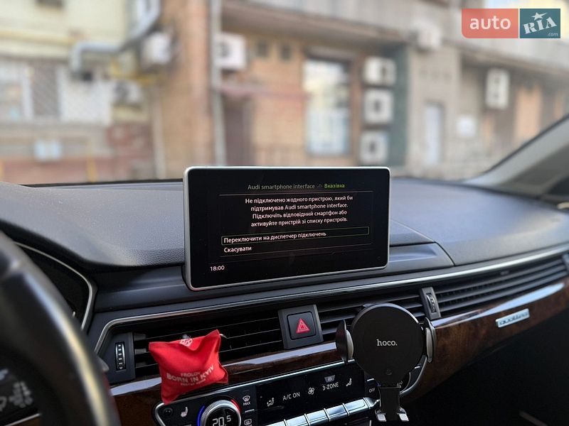 Седан Audi A4 2017 в Киеве