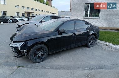 Седан Audi A4 2018 в Дніпрі