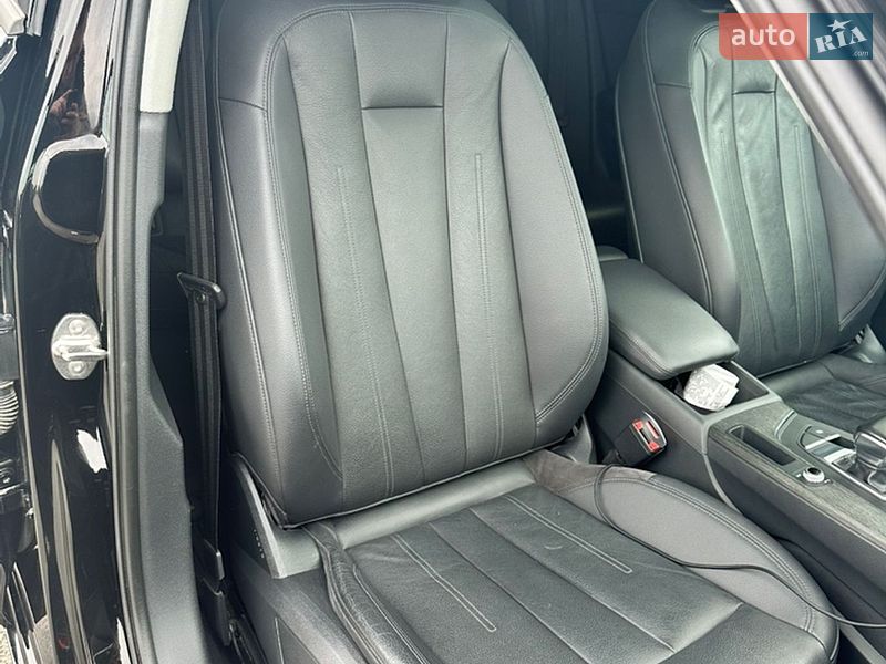 Седан Audi A4 2016 в Киеве