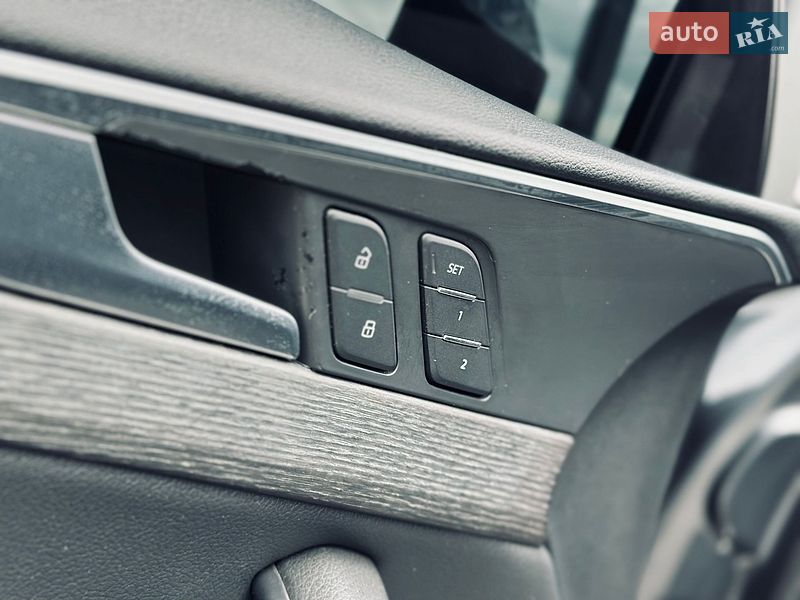 Седан Audi A4 2016 в Кременчуге