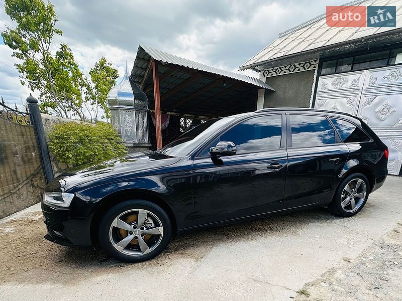 Універсал Audi A4 2013 в Чернівцях