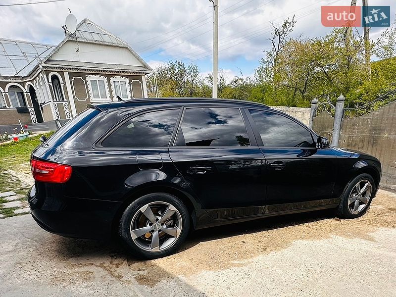 Універсал Audi A4 2013 в Чернівцях